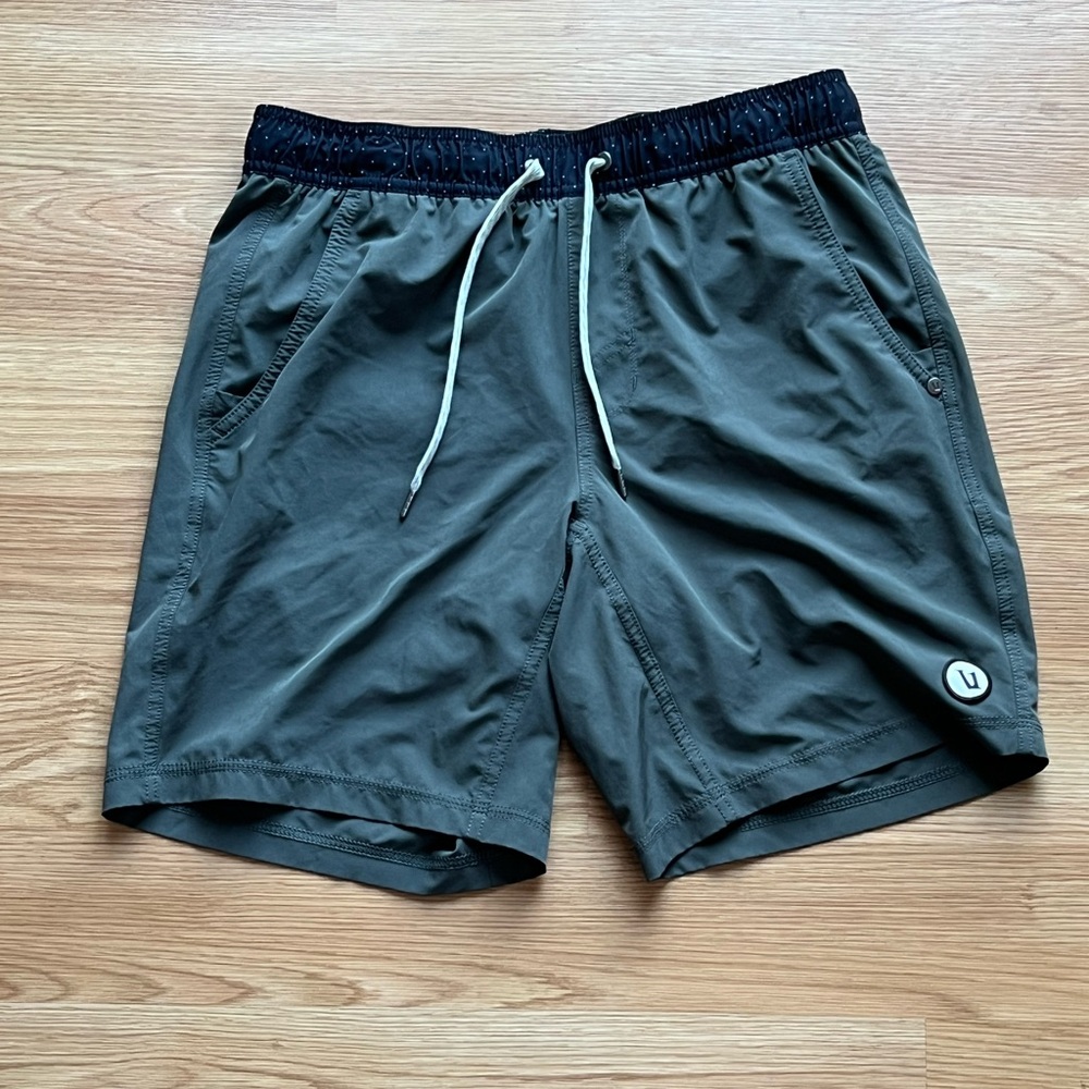 Vuori Dark Green Kore Short